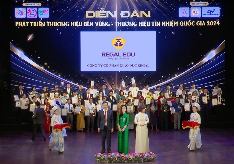 Hệ thống Anh ngữ Regal Edu vinh dự nhận giải “Top 10 Thương hiệu Phát triển Bền vững Quốc gia 2024”