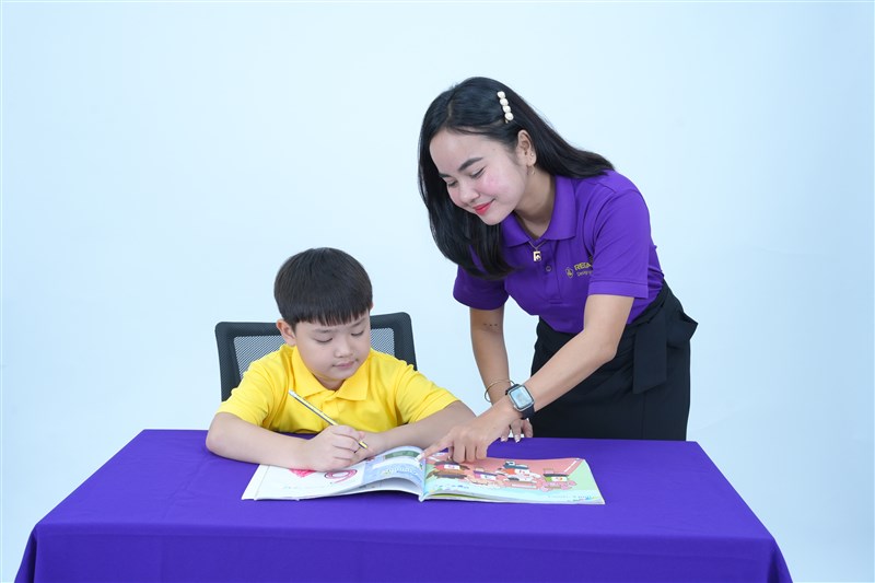 Vì sao học tiếng Anh mãi không tiến bộ? Sự thật khiến nhiều phụ huynh giật mình